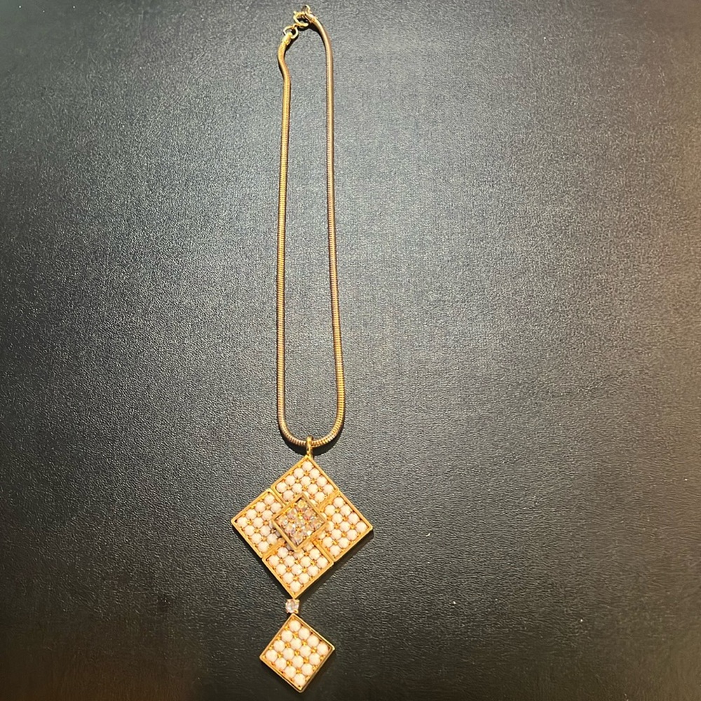 Vintage (70s) 24” gold tone snake chain and pendant